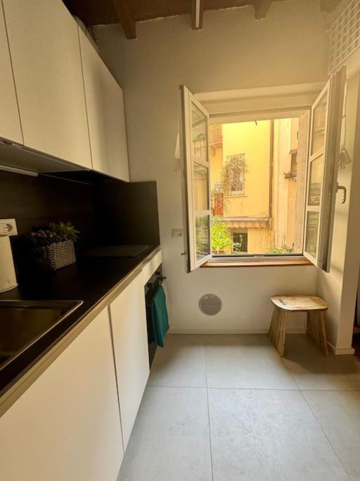 Splendido Bilocale In Via Madonnina, Zona Brera Apartment Milan Exterior photo