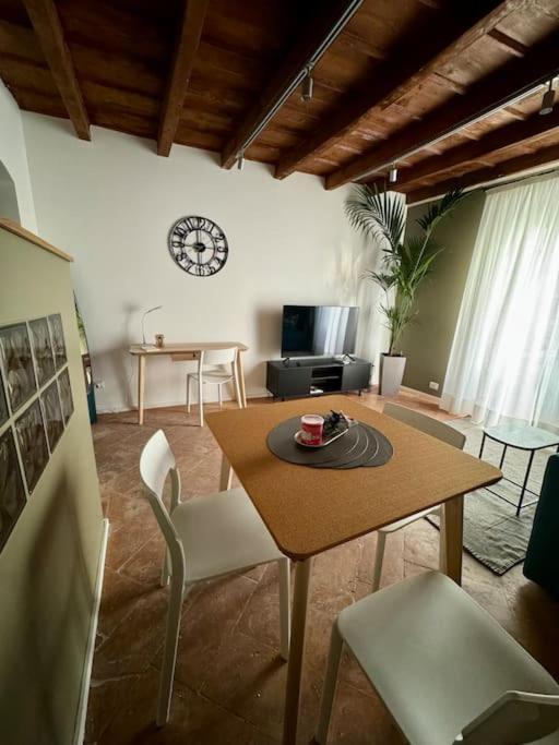 Splendido Bilocale In Via Madonnina, Zona Brera Apartment Milan Exterior photo